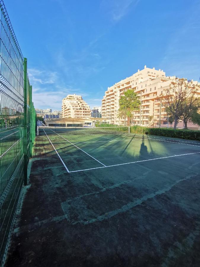 Logement Terrain De Tennis/Piscine 800M De La Mer Portimao Exterior photo